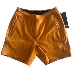 LULULEMON BALANCER SHORT 6" (S)